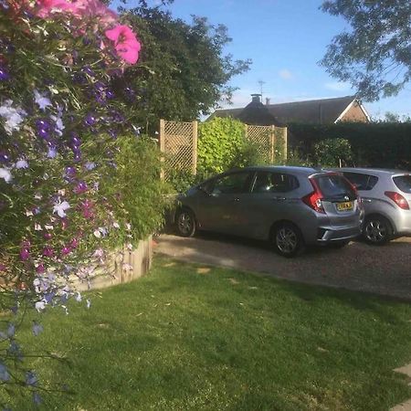 Апартаменты Henwick House Beautiful Flat,Private Parking, Short Walk To Town Лудлоу Экстерьер фото