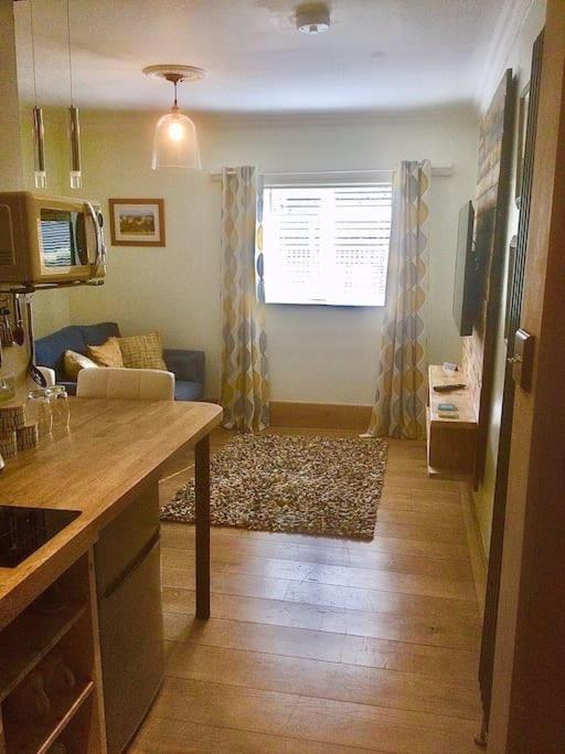 Апартаменты Henwick House Beautiful Flat,Private Parking, Short Walk To Town Лудлоу Экстерьер фото